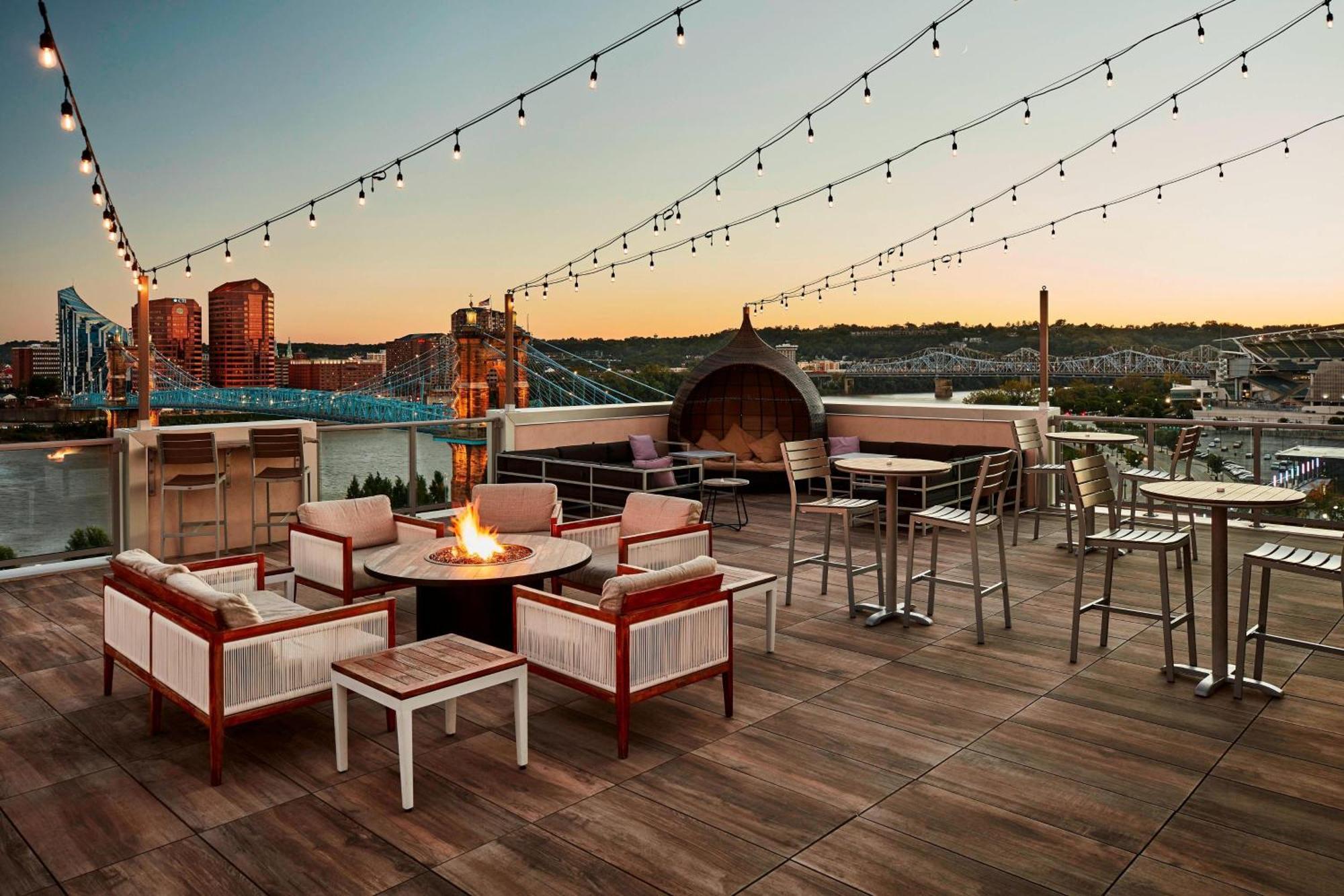 Ac Hotel By Marriott Cincinnati At The Banks Extérieur photo