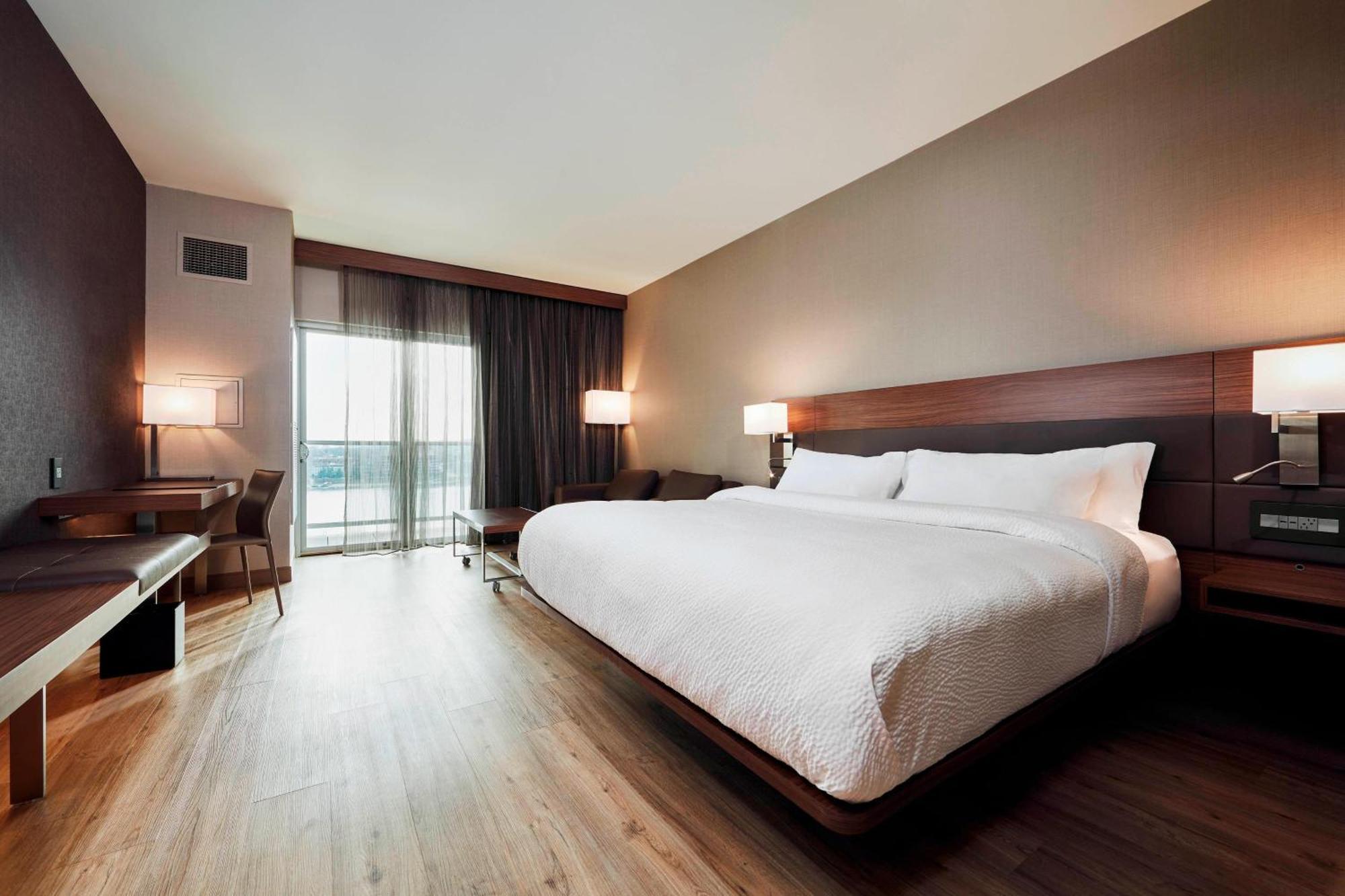Ac Hotel By Marriott Cincinnati At The Banks Extérieur photo